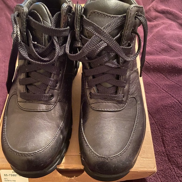 Nike Air Max Goadome size 5.5y/7women - Picture 6 of 7